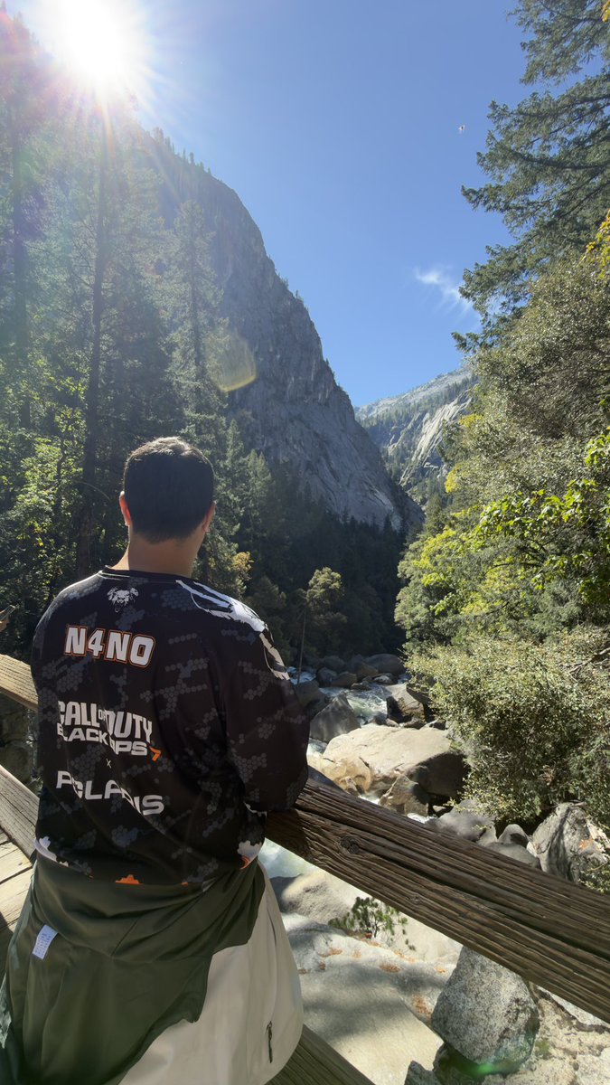 n4noFPS's tweet image. Primeiro beta de CoD que nao estou jogando e os caras soltaram uma playlist sem SBMM 🥹🥹🥹

que saudade que eu to de jogar BO7, o jogo ta MUITO BOM, lembra muito BO3.

Resolvi tocar na grama depois de meses jogando sem parar 😂