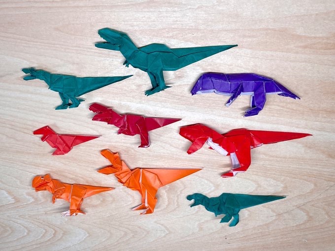 #ティラノサウルスの日
命名120周年らしいです
これはむかーし撮った色んな折り紙のティラノ