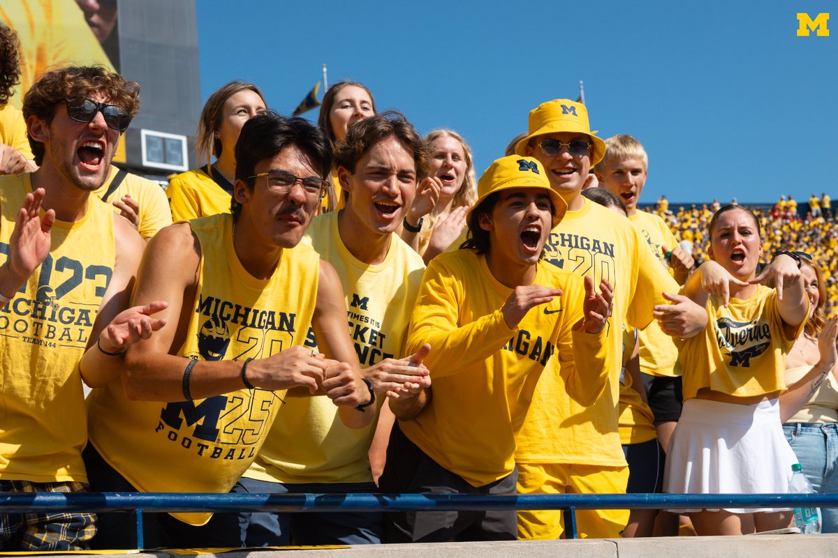 UMich's tweet image. Saturday was simply a-maize-ing 🟡 #GoBlue