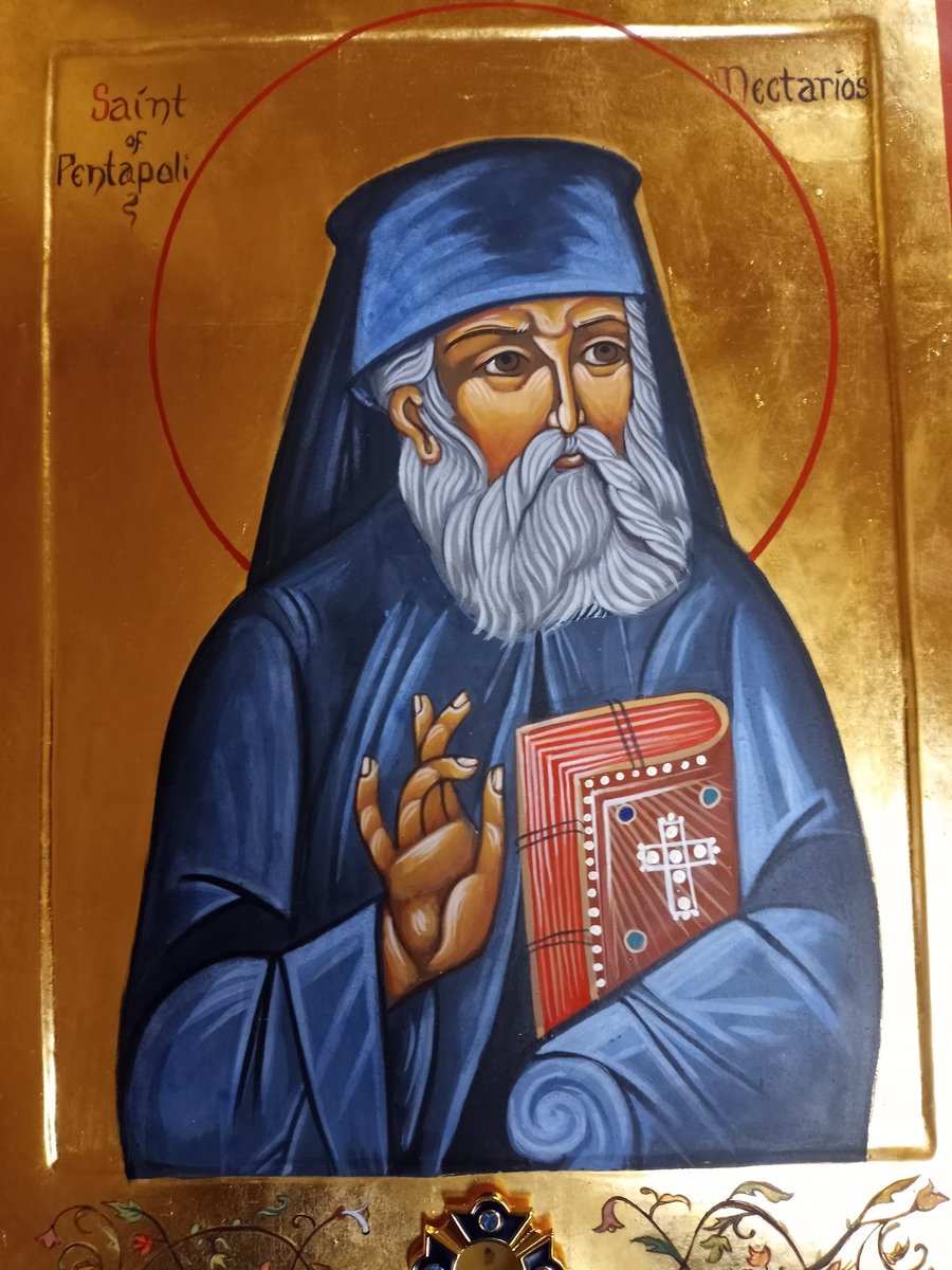 PriestKristoph's tweet photo. Our parish's newest icon, St. Nectarios of Pentapolis. 

Written by Paraskeve Kalvesmaki, and containing a relic of the Saint given to us by Fr. Nectary Yangson, the custodian of the Hawaiian Myrrh-streaming Icon.

It's rapidly becoming my favorite icon! Glory to God! 

Holy Hierarch Father Nektarios, pray to God for us!
