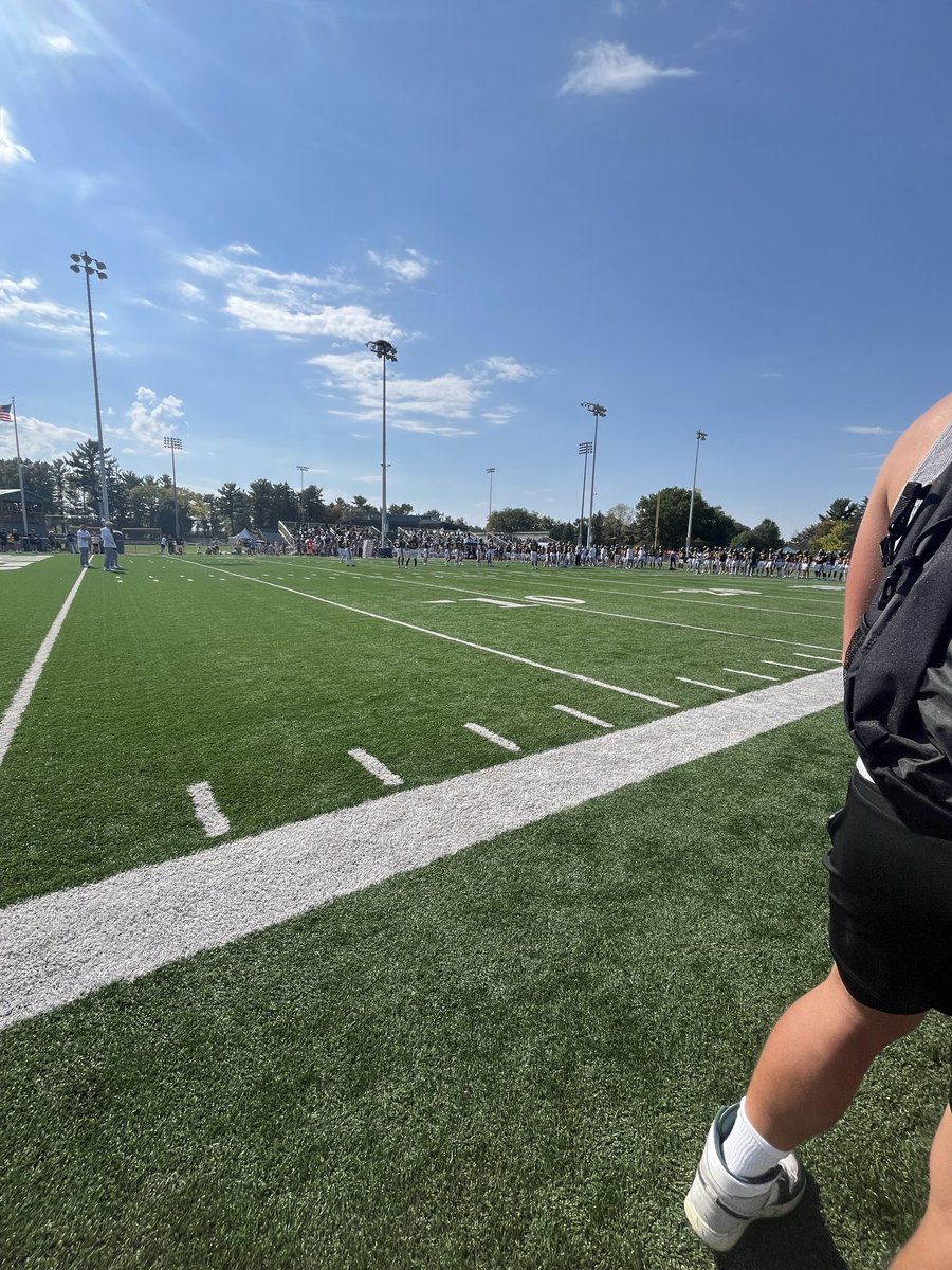 IanWills07's tweet photo. Thank you @CoachDeavPuck and @UWECFootball for having me out for a gameday visit today! I had a great time! https://t.co/WOWhWc81Pz