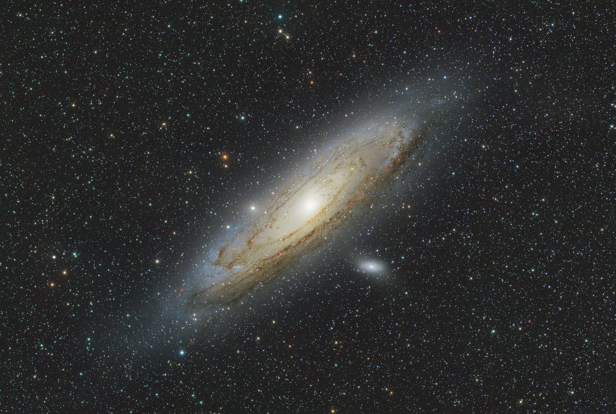 S204Makoto's tweet photo. M31アンドロメダ銀河
今年はまだDWARFでしか撮影していませんが、去年RedCat51ⅡとASI294MC PROで撮影した総露光17時間分を一から再編集してみた。
#M31 #アンドロメダ銀河 #銀河 #ZWO #WilliamOptics https://t.co/srA6UJISXw