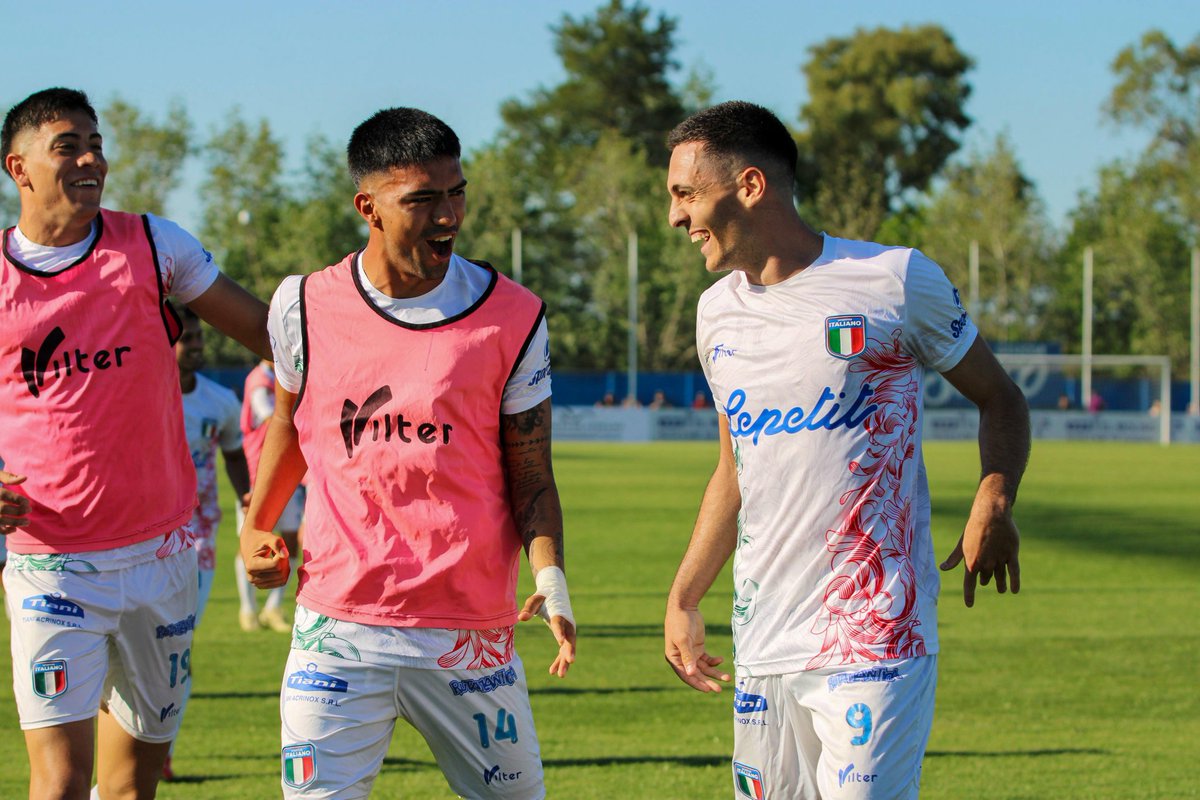 𝘿𝘼𝘼𝘼𝘼𝘼𝙇𝙀 𝙐𝙍𝙐 🔥

#VamosTano🇮🇹