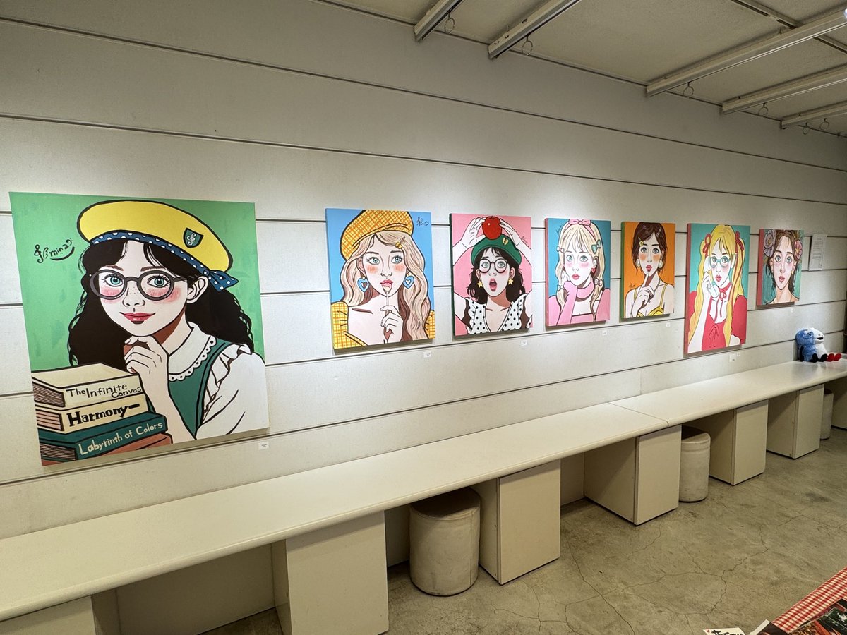 tsukiemon_type2's tweet image. 美しい人が描く絵はとても美しかった✨
ベレー帽ネコちゃん可愛い😘🐈
個展開催おめでとうございます👏

#音羽美奈 #みなぽち