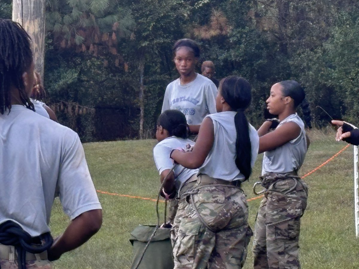 TheUproarWHS tweet media