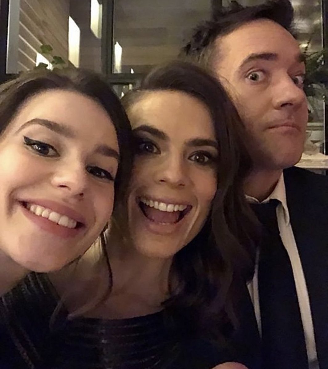 MacfadyenDaily's tweet image. Matthew Macfadyen at the premieres for Howard’s End.

#matthewmacfadyen #howardsend  #hayleyatwell #phillipacouthard