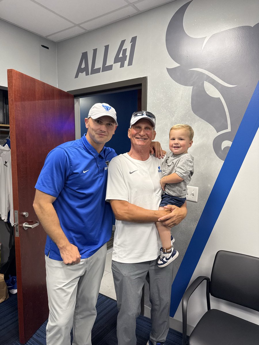 Great team win in OT 🤘🏽
We had Grandpa bring the juice! 💙