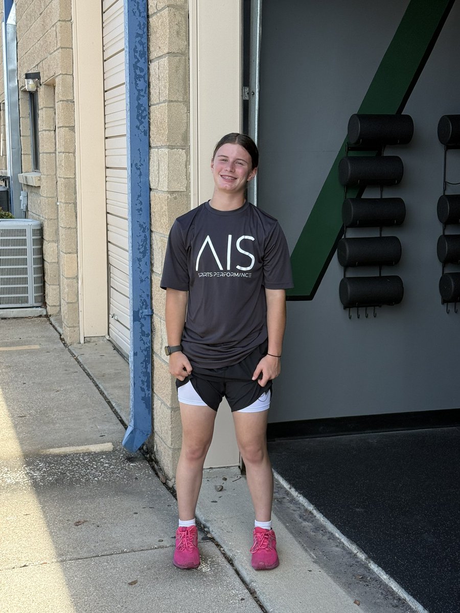 MadelynHall2030's tweet photo. AIS to our @IGNational12 softball practice to catching lessons with Coach @Carlos96munoz What a day! Refuel and rest time!
#ItsFallBallYall #TrustOurProcess #GoldBlooded  @ImpactGoldOrg
@KcJackson00 @jazzvesely @DeerPark_SB @Softball_Doctor @ExtraInningSB @LineDsoftball @SBRRetweets @GassoPatty @GerryGlasco @PattyGassoSB @jtgasso @djgasso @Trisha_Ford @BUMoore @CoachDeifel @CoachLarissaA @CoachMcFalls @UGACoachTony @_TimWalton @CoachDot_LU @CoachValis @Vol_Softball @GamecockSoftbll @AlabamaSB @HailStateSB @OleMissSoftball 
 @UKsoftball @LSUsoftball @SECsoftballNews 
@TAProfileAPP @Sports_Recruits @D1Softball @USASoftballREC @CoastRecruits @CoastRecruitsSB
 @gatorjack72 @IHartFastpitch @Get2CollegAth @los_stuff @CoastRecruits @SoftballHome @SoftbalAmerica @SunilSportsNews  @TAProfileAPP @TopPreps  @LineDsoftball