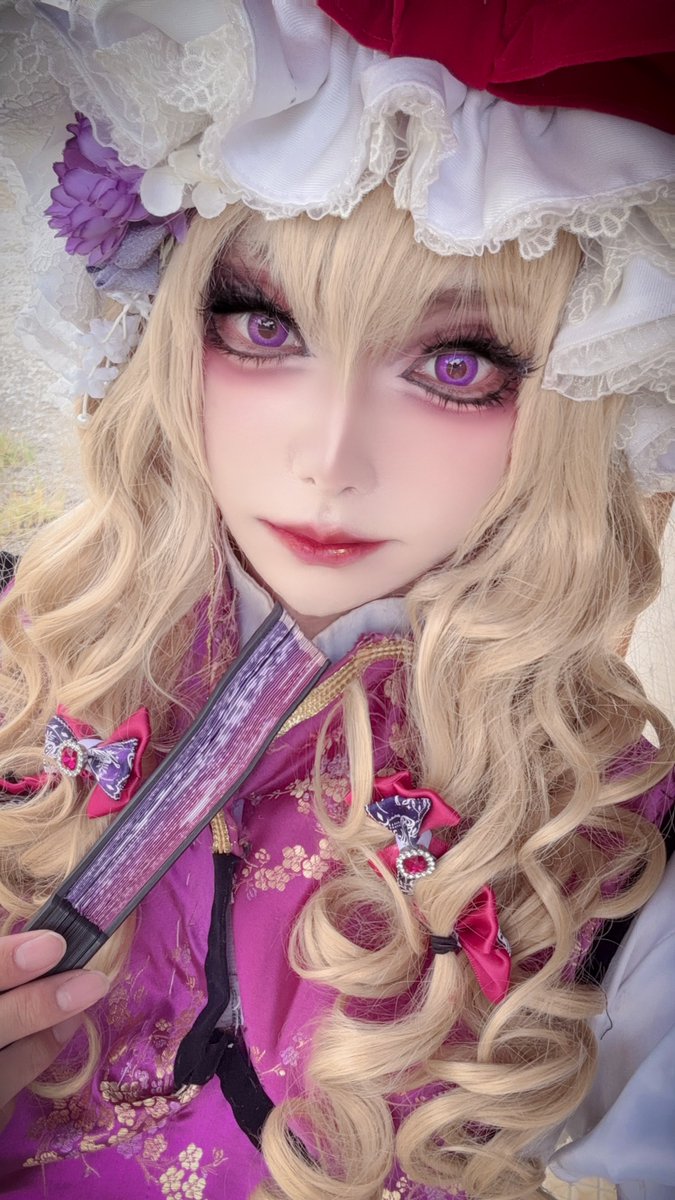 八雲紫 「【速報】 本日、八雲紫でロケ撮影です」|ひやニキ🦊🍇のイラスト
