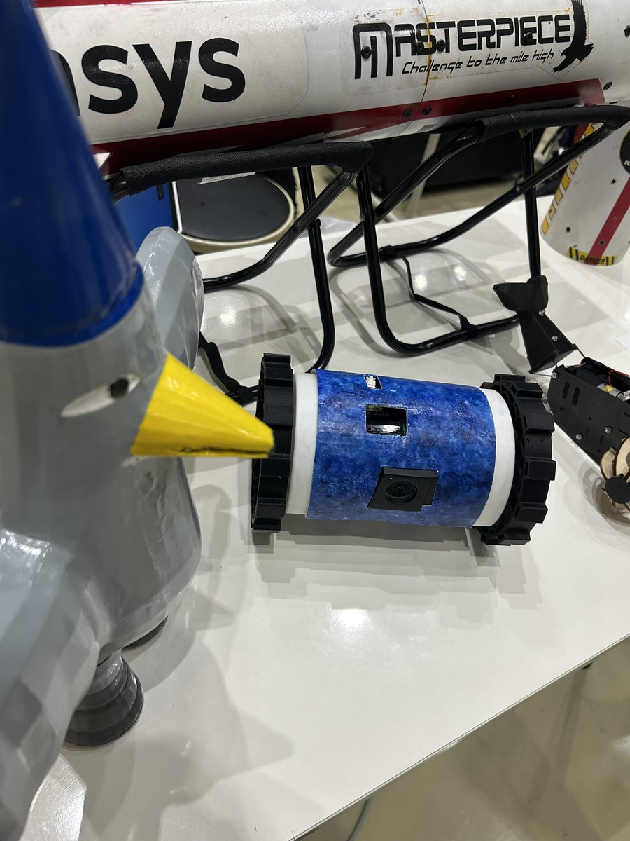 naft_linkspace's tweet image. 🌟 Maker Faire Tokyo 2日目スタート！
今日もロケット🚀ローバー🤖CanSat🛰️を展示してます！

ぜひブースに遊びに来てください！✨
#MakerFaireTokyo #NAFT