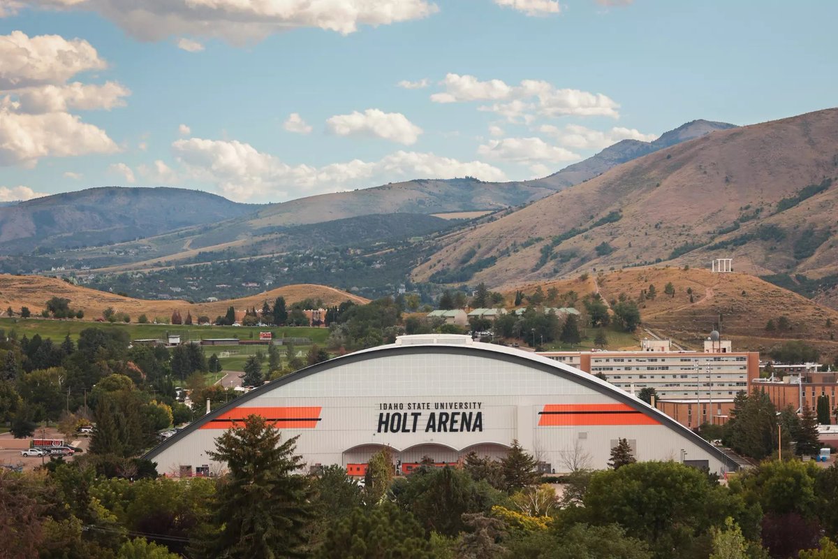The Home Of D1 Recruiting ‼️

C/o 26, 27 &amp; 28! If You Are Interested In Being Recruited By Idaho State University ( <a href="/BengalGridiron/">Idaho State Football</a> ) COMMENT film, RETWEET &amp; DM us. We Are Sending Over Playmakers For Evaluation.

Let’s Discuss Recruiting!!
<a href="/CodyHawkins/">Cody Hawkins</a> 

#TheHome🏭