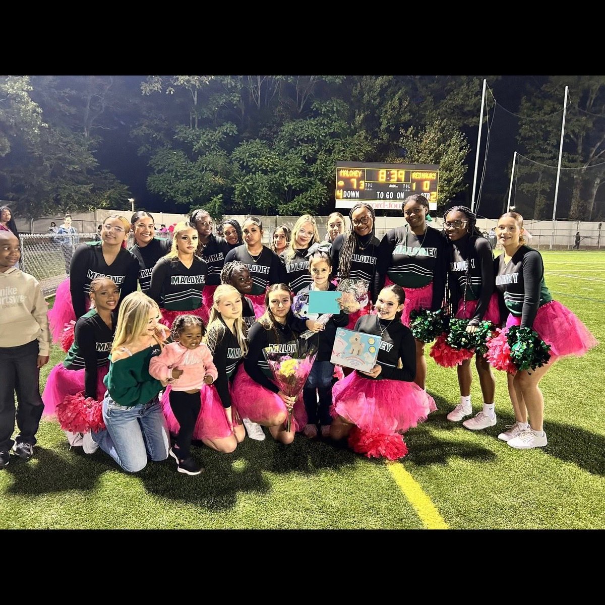 CoachLynch62's tweet photo. Another good result for @MaloneyFootball and another great night for Sophia!!! Winning football games and making a difference in the community!! Can’t ask for anything better than that!! @ciacsports @GametimeCT #cthsfb https://t.co/91vuysP5jn