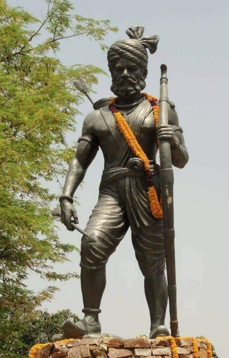 aashishbjp's tweet image. हल्दीघाटी युद्ध में अपने अदम्य साहस और शौर्य का परिचय देने वाले, भोमट के राजा और महाराणा प्रताप के वीर साथी जनजातीय गौरव राणा पुंजा जी की जयंती पर उन्हें कोटिशः नमन।