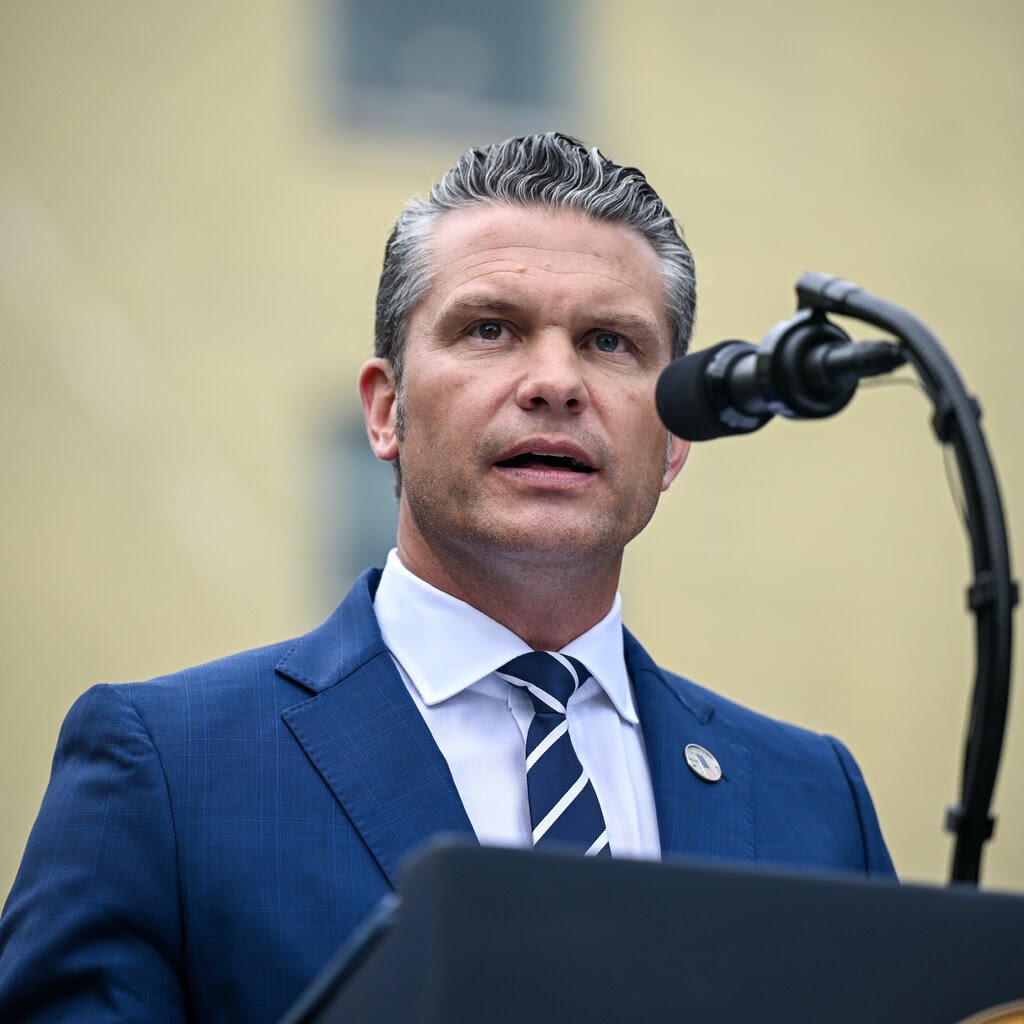 Lino's Version tweet media