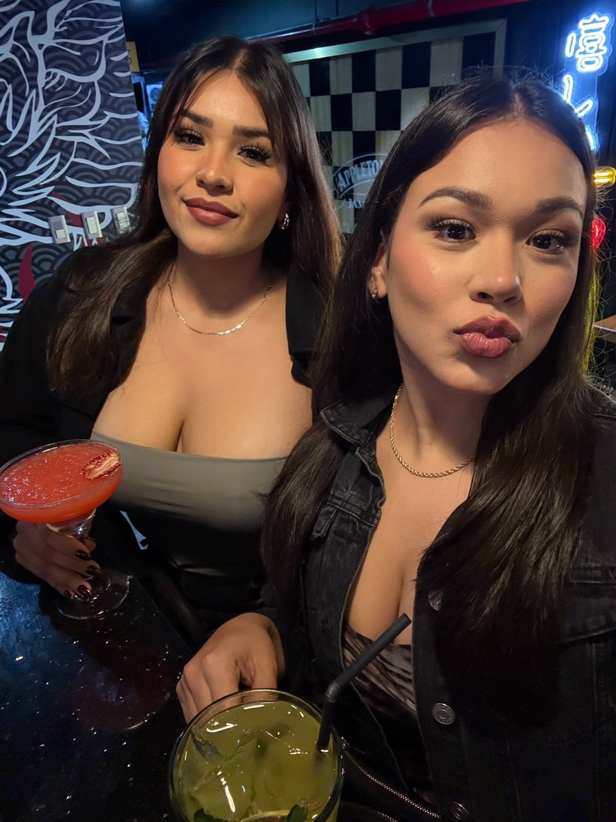 TrakasTwins's tweet photo. Live now on @pumpdotfun 3rd day livestream 24/7!! Buy $TRKS #Trakascoin #cryptostream #CryptoCommunity https://t.co/TFvyYAWdFc