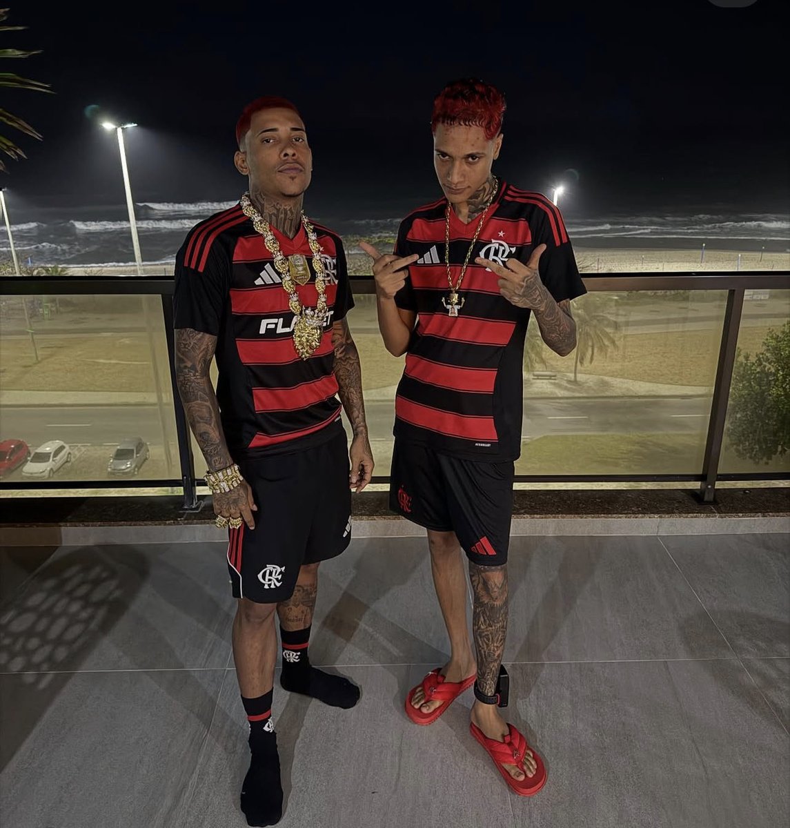 choquei's tweet photo. 🚨FAMOSOS: Poze e Oruam aparecem juntos em nova foto: "pai e filho" https://t.co/sZKCc1DiEw