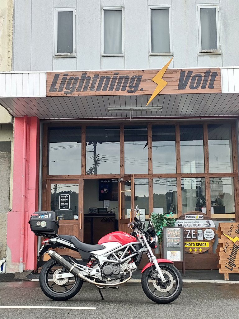 ino_VTR250_GROM's tweet photo. 到着！
２番乗り👍✨
#LightningVolt
#全日本VTRMTG2025
#関西プチミー https://t.co/N3Xp8xn7KC