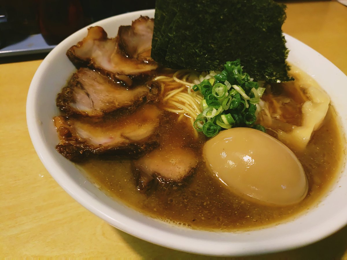 katc25Res's tweet photo. #三代目しゅう
昨晩の夕飯
特製煮干しラーメンの醤油
細麺が美味しくて、アッという間に完食 https://t.co/XKNzOufmBB