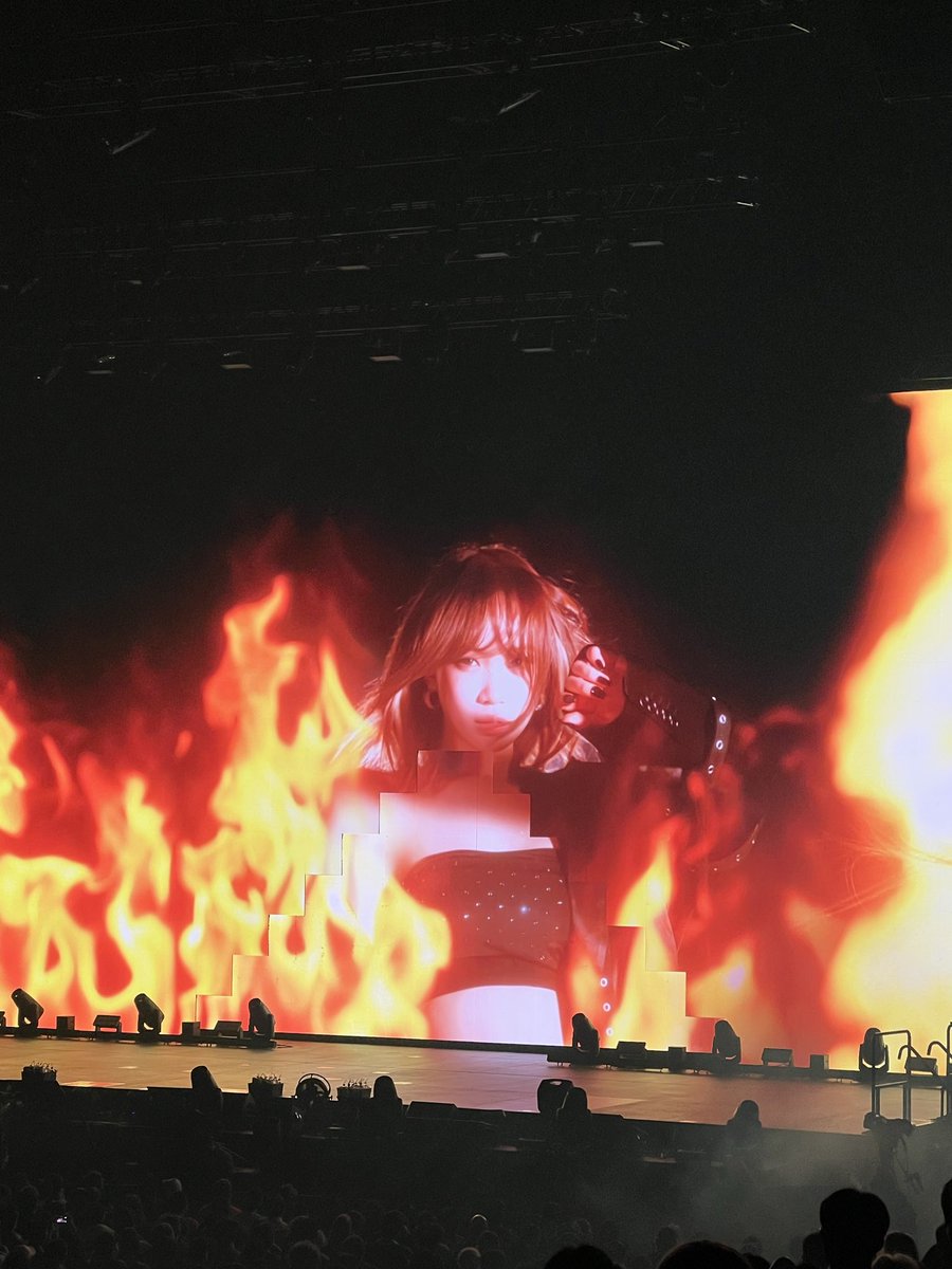 cayden_ferguson's tweet image. their visuals are out of this world seriouslyyyyy 🤯 these are pics i took :-)