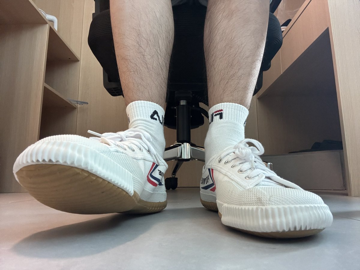 想喝星巴克 tweet media