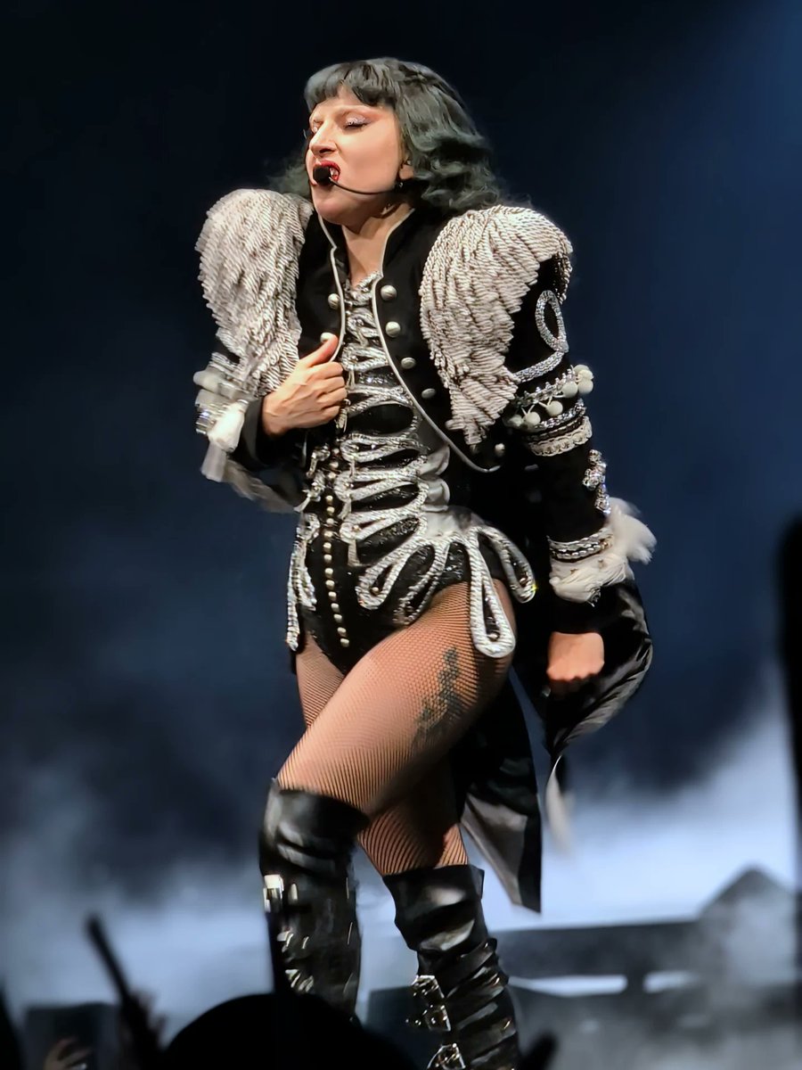 Lady Gaga <a href="/TheO2/">The O2</a> #ladygaga night 4