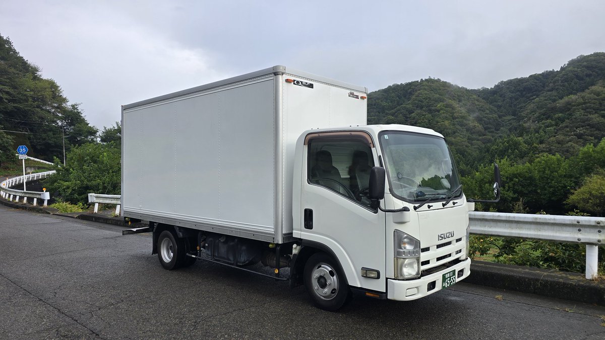 運送業に偏りつつあるけど、何でも屋もここまでやれば｢仕事の幅を広げる｣って意味じゃまあまあなレベルだと言えるんじゃないかなw
10月から軽バン→2トン車に乗り換えて新たな案件でお仕事始めました。相模原市ウロウロしてます。いや〜トラック楽しいw