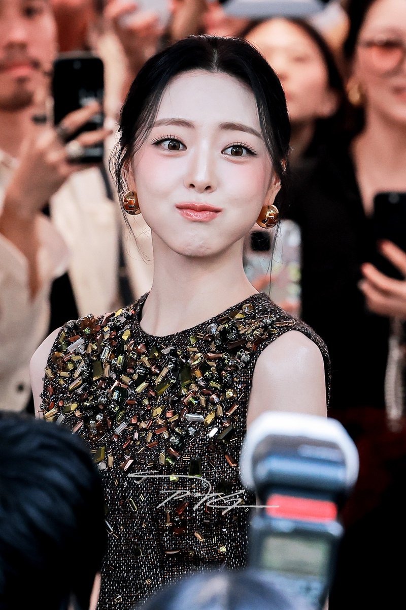 pjg920's tweet image. 250924 밀라노 패션위크 펜디 SS26
#ITZY #있지 #YUNA #유나 #YUNAxFENDISS26 #YUNAxMFW25 #FENDISS26 @Fendi @ITZYofficial