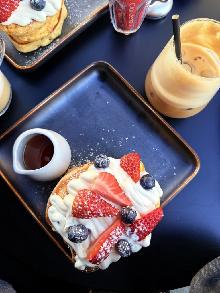 lucyyflutter's tweet image. Sweet, bold, and a little hard to resist kinda like me 🤭😋
