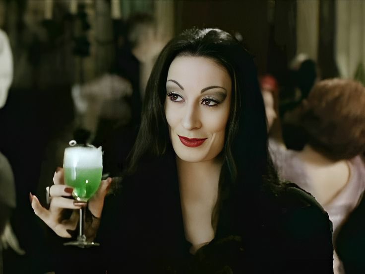 moth__wings's tweet photo. i, too, will be a gorgeous woman sipping a weird green drink next friday https://t.co/21ypLMjzzo