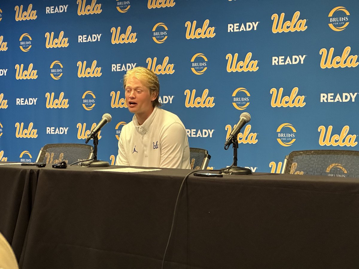 bethharrisap's tweet photo. #ucla pulls a stunner with #jerryneuheisel calling offensive plays and #nicoimmaleava executing https://t.co/Wb5FyR2y02