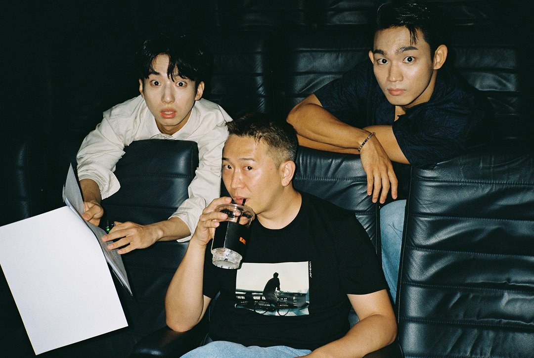 at9film's tweet image. 추석 연휴 기념 photo dump📸
엣나인이 필름 카메라로 담은 TEAM 3️⃣6️⃣7️⃣0️⃣.zip

연휴에도, 연휴 이후에도 3670과 함께해요🌕

#영화3670 #절찬상영중