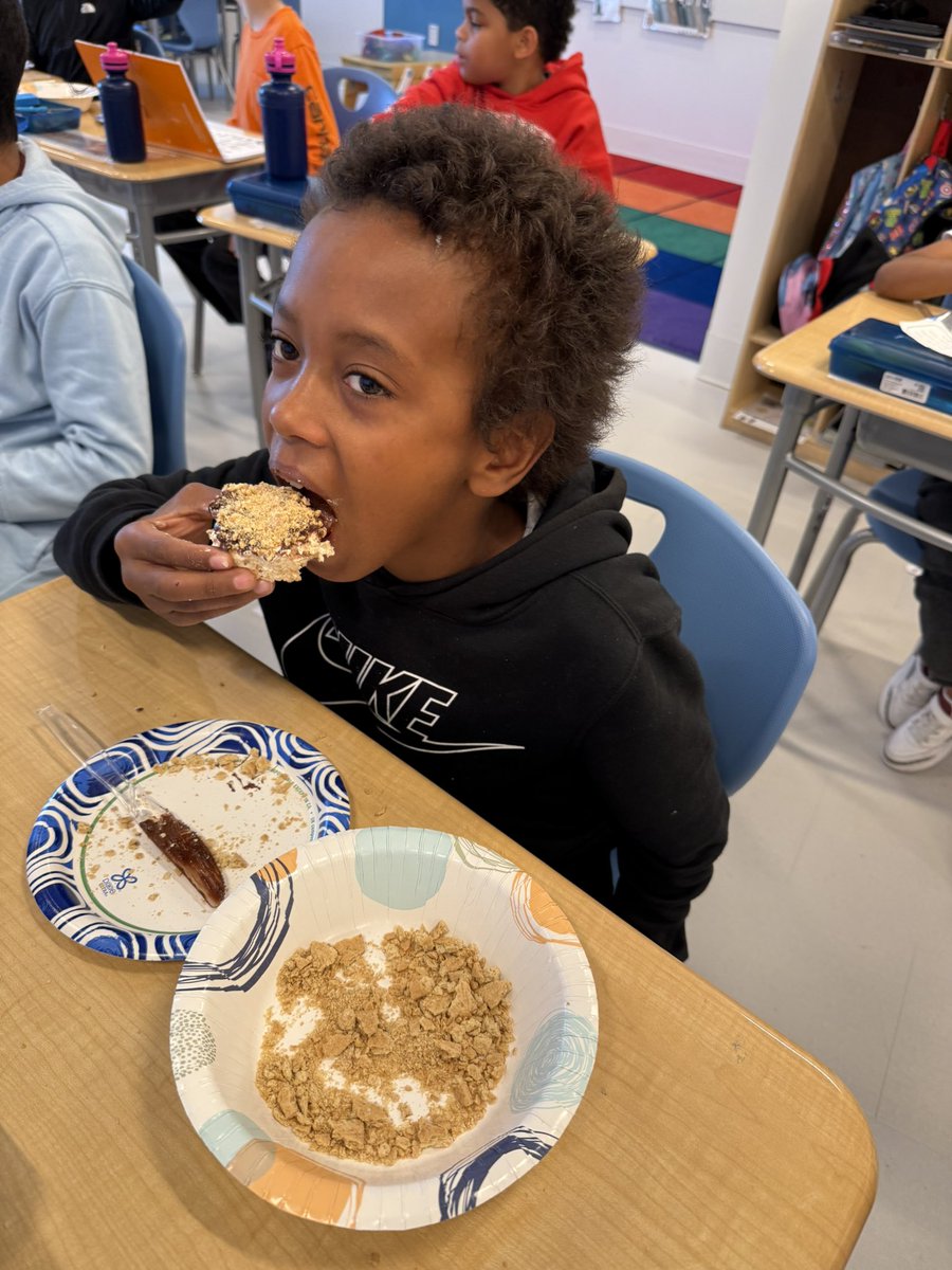 Friday we made S’mores Krispies from our visual recipe <a href="/PSDRI_Schools/">Pawtucket School Department</a> #selfcontained #baldwin