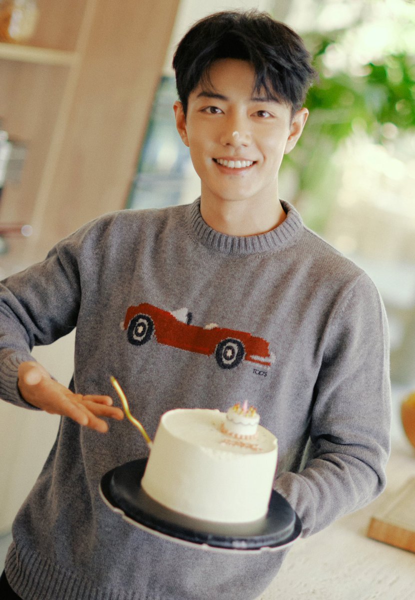 NewtsaL's tweet photo. feliz cumpleaños xiao zhan, te deseo una vida llena de felicidad, salud y amor, espero siempre seas muy feliz y que tengas puras cosas bonitas en esta vida porque te las mereces, te amo mucho 💗🌷 https://t.co/JumPo8EQgc