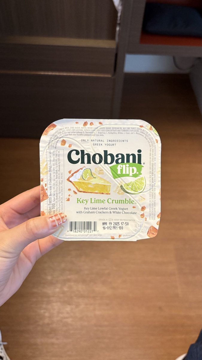 D_rarudo's tweet photo. これもWDWというかアメリカ行ったら絶対食べたいヨーグルト‼️
ヨーグルトだけのものと、チョコとかザクザクのクランブルみたいなのが入れれるflipがあって、どっちも美味しすぎる…
私は両シリーズともkey lime推し🎶
我が家はGarden Grocerで買って直営ホテルに届けてもらってた！ https://t.co/eoQiieJDrz