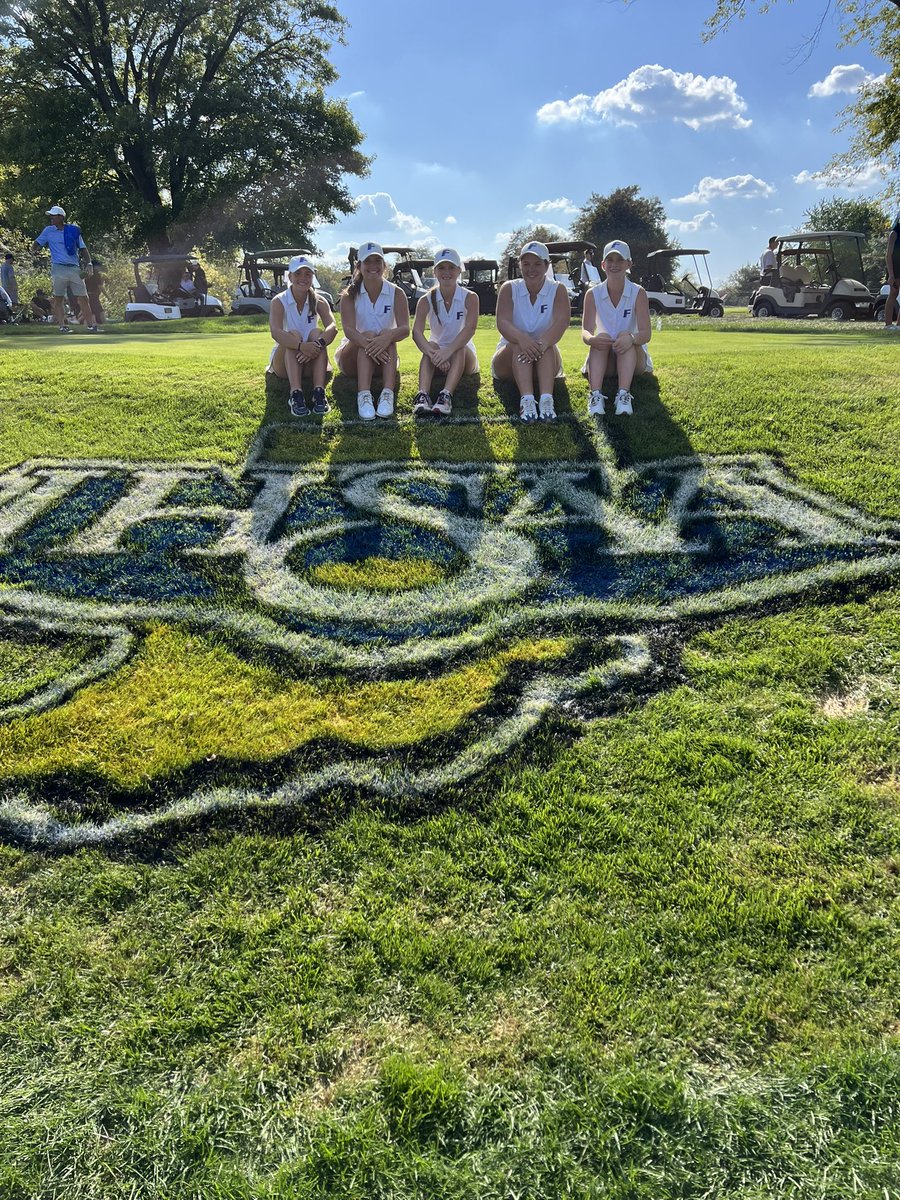 FranklinGolf1's tweet image. #6 Lady Cubs finish 6th @IHSAA1 State Finals. Lexi Ray the individual runner-up and Addi Bright finishes 8th- both make All-State. Franklin only team with two players in the top ten. Team record 137-19 (.878). 7 team wins including conference, Sectional &amp;amp; Regional @GoGrizzlyCubs