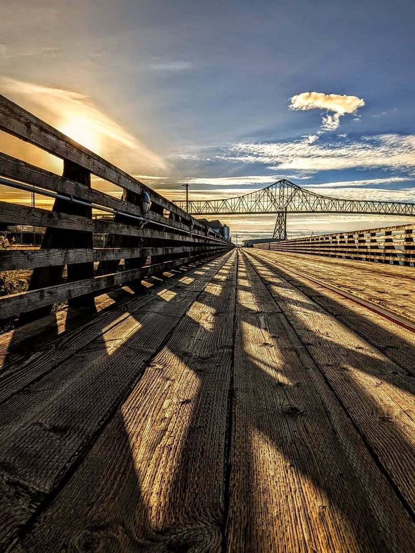 leerogers's tweet photo. #astoria #walkabout https://t.co/fsPUR2TOH9