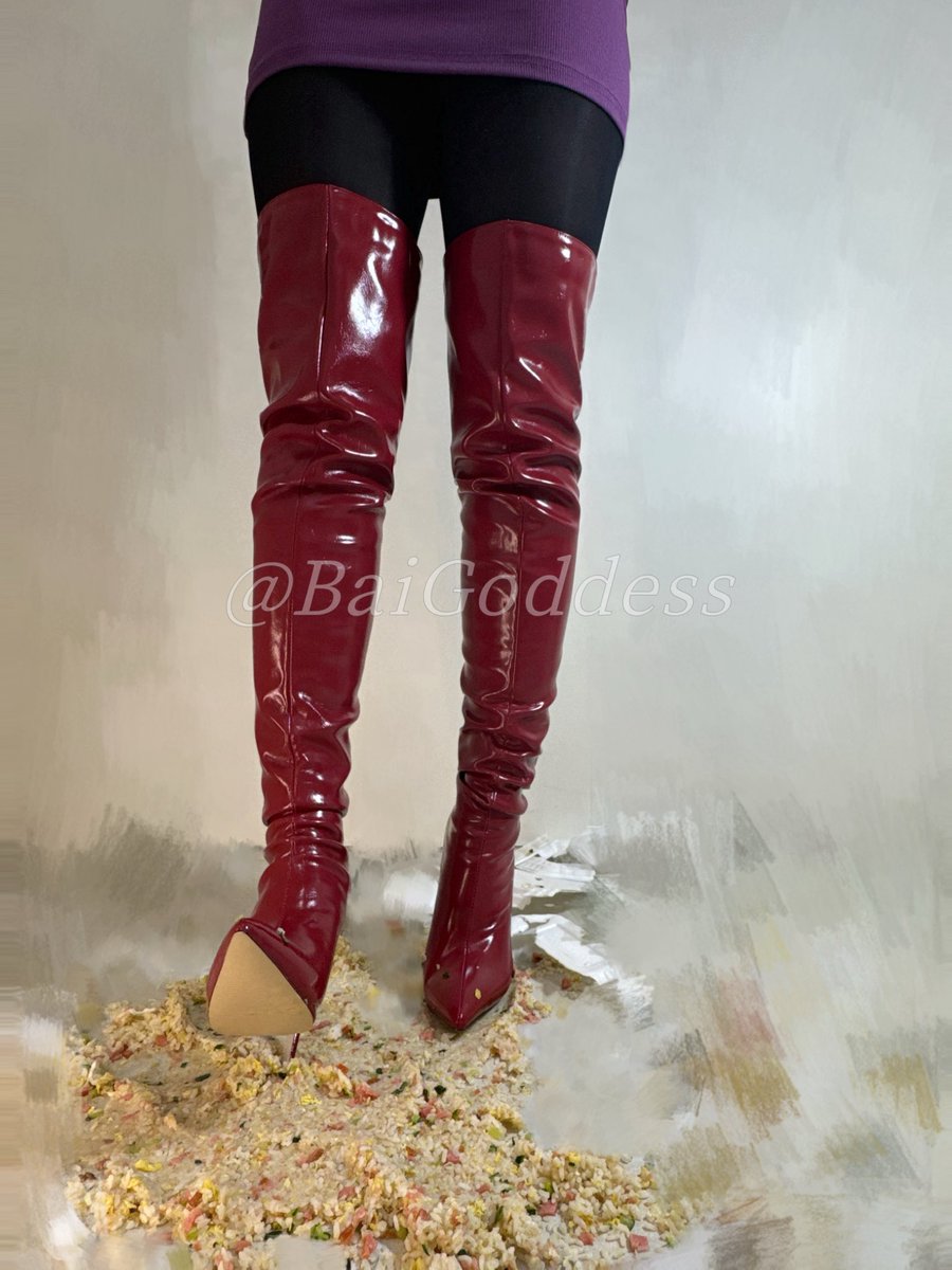 Goddess__Bai's tweet image. 炒饭地毯 #foodcrush #踩踏 #踩食物