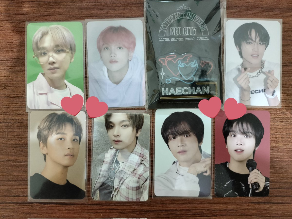 wts / want to sell / lfb

☆ aab/abb nct haechan 
☆ 250k take all only 

✅ good condi 
✅ negotiable 
✅ include all 
✅ free ongkir  
✅ shopee live/video 
📍 makassar

tag. haechan photocard hotsa nct zone dream show acrylic season greeting 2020 wtmc hubtok dream show tds