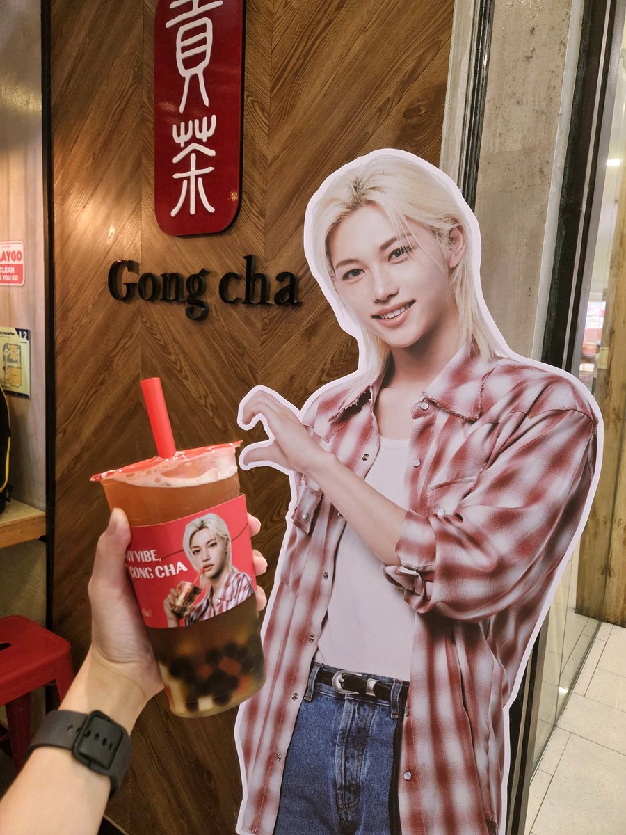 sweetciaossu's tweet photo. finally got 'em! 🧋❤️
#FelixxGongcha #GongchaPH #FelixMerch #FelixPinBadge #FelixPick #Felix https://t.co/gXhS9CAoxV
