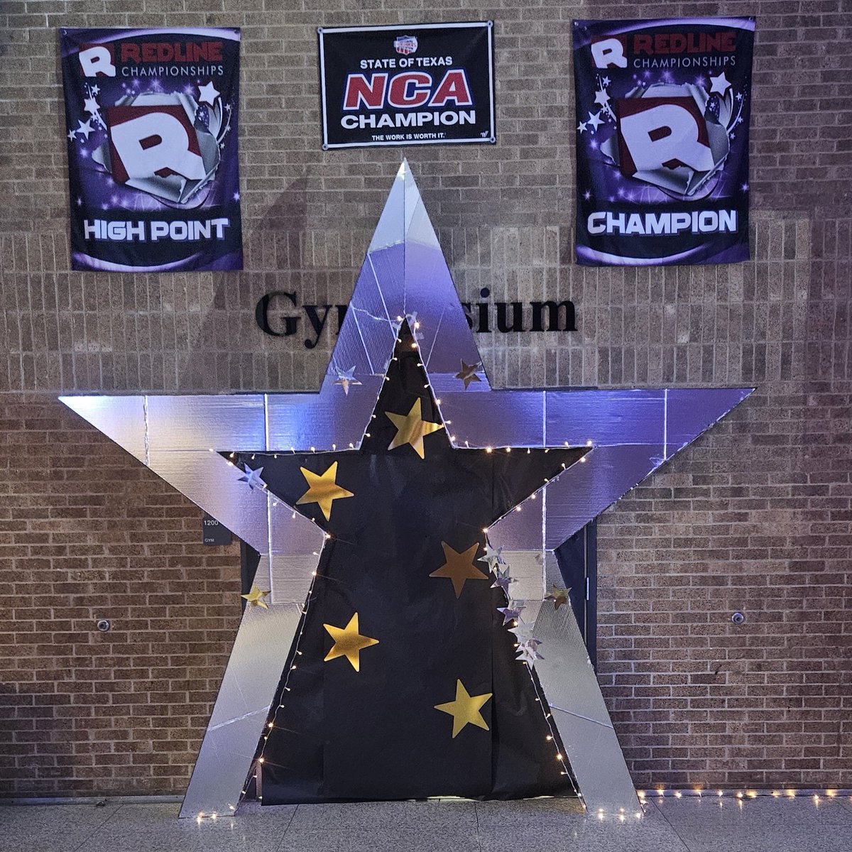 LCHS_Griffin's tweet image. It&apos;s not Homecoming without a DANCE! Happy Homecoming @LCHS_Patriots, as we are grateful to serve as chaperones for another year. #WeAreLC #BeRevolutionary #TheView