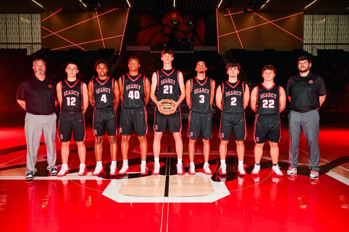 Lions are getting ready for the hunt! #LionMode