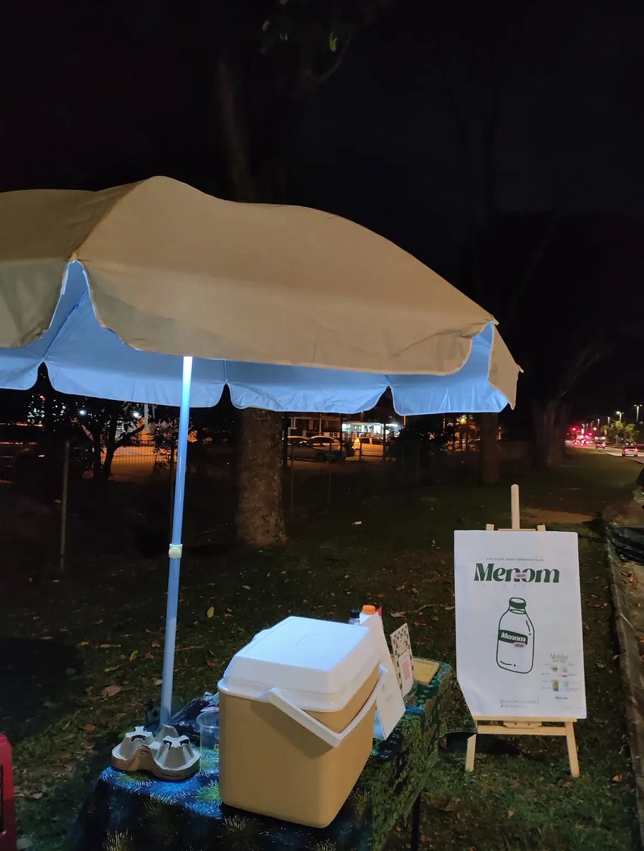 Mintak tlg support lelaki Melayu yg sedang cari duit nak mengHalalkan seorang perempuan Melayu sorang ni blh? Retweet dan like bnyk².

Strawberry Matcha Latte RM9
📍Villa Impiana, Taman Pelangi Semenyih