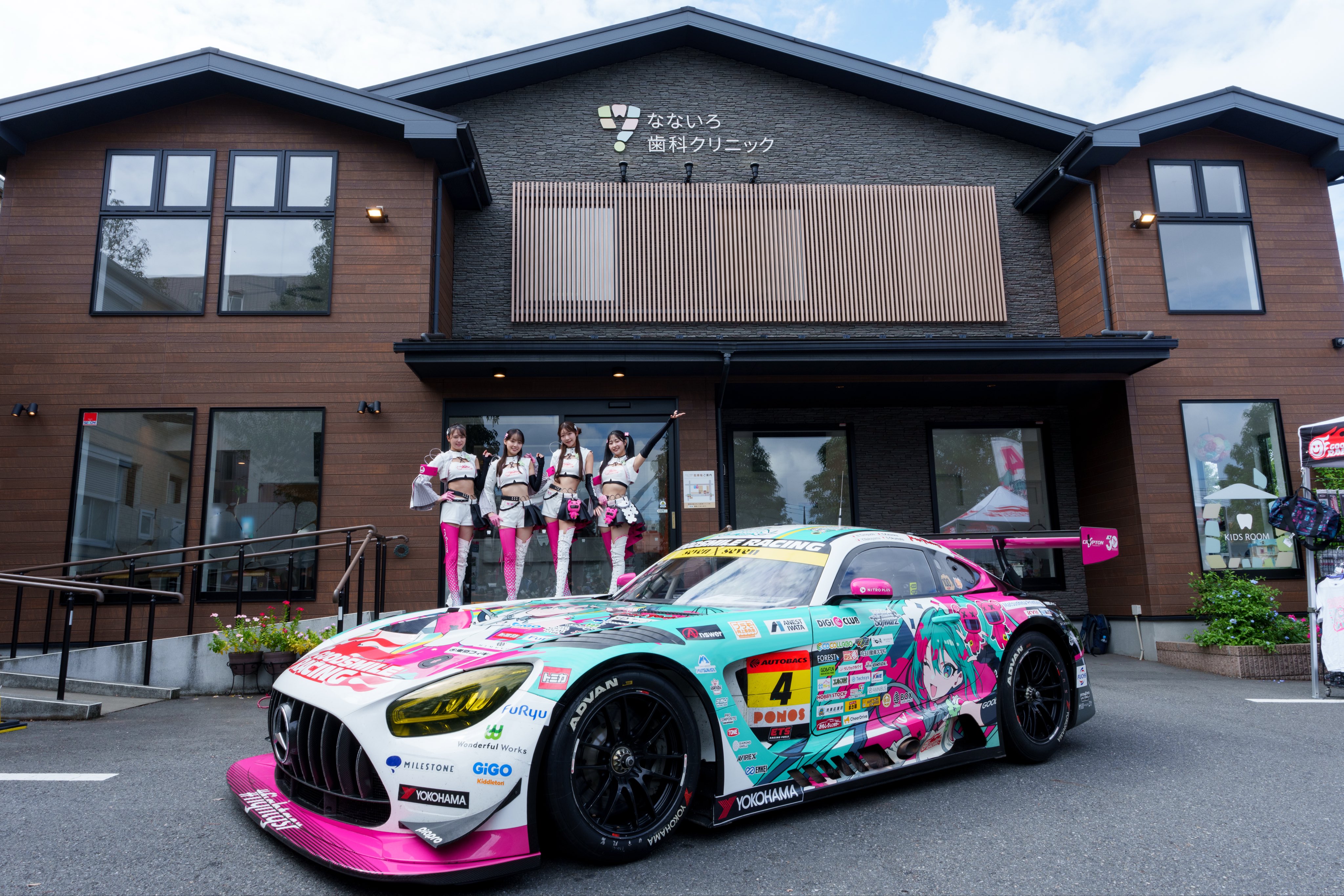 Smileページ GOODSMILE RACING／グッドスマイルレーシング on X: 