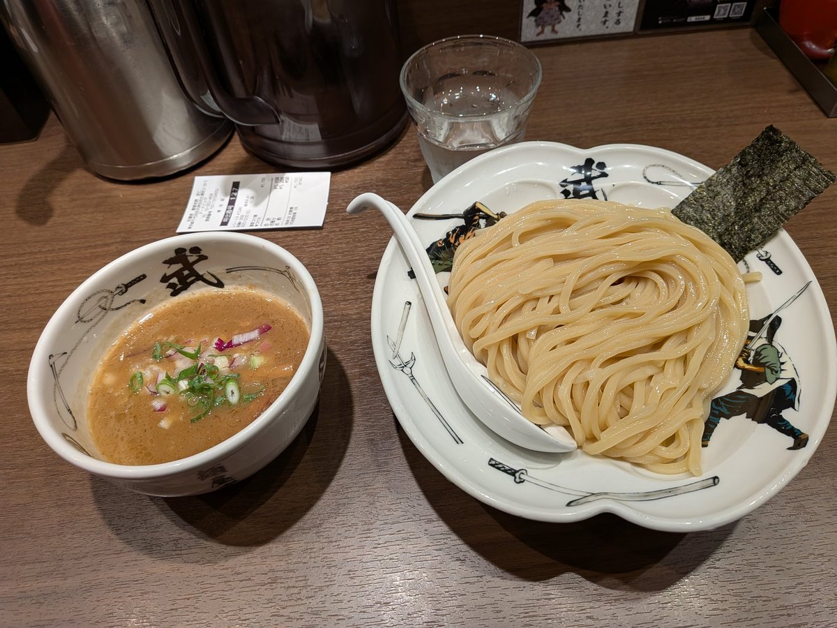 ribasenn's tweet photo. 今日のラーメン https://t.co/r4ZAtahxWL