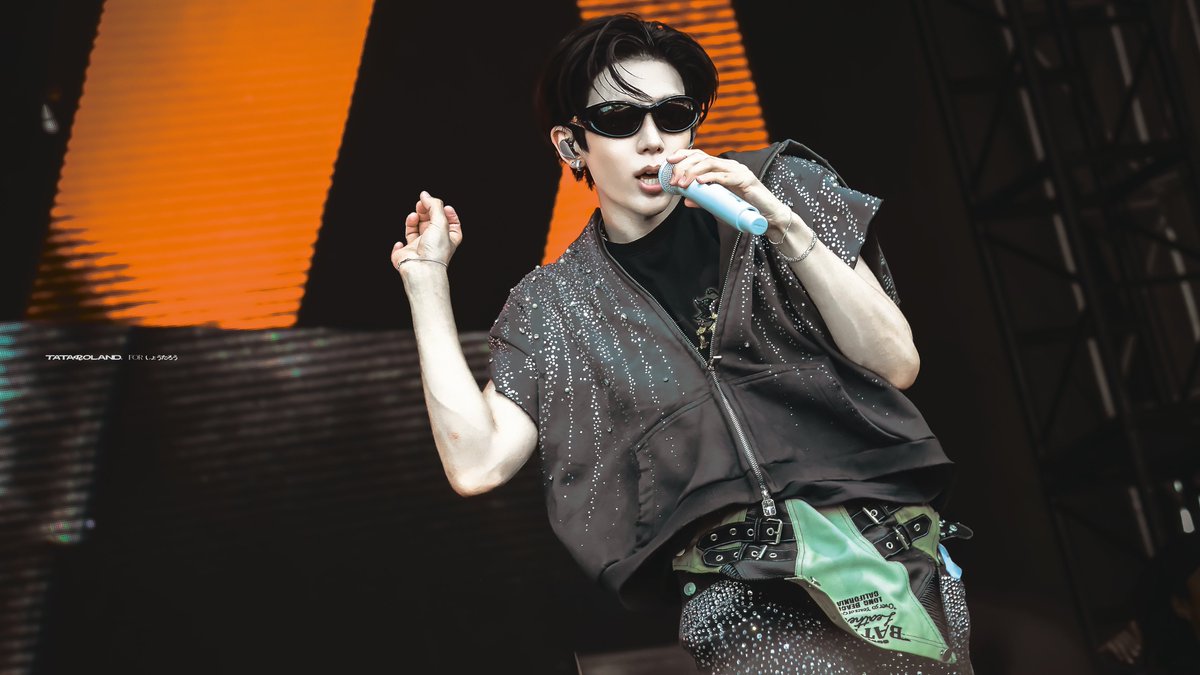 ライズ太郎 CHARACTER T-shirt_SHOTARO | SMTOWN OFFICIAL ONLINE STORE