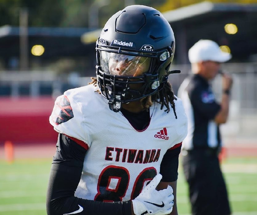 MasonTWalker's tweet photo. Shout out to the team! 
For I know the plans I have for you, declares the Lord, plans to prosper you and not to harm you, plans to give you hope and a future (Jeremiah 29:11). 

@EtiwandaFB 
@Pcoachdub1
@CoachGeneJ 
@GenoRamsey
@coachacosta_
@Bbradley_BYU 
@CoachWesNurse https://t.co/soX8PRCbkn