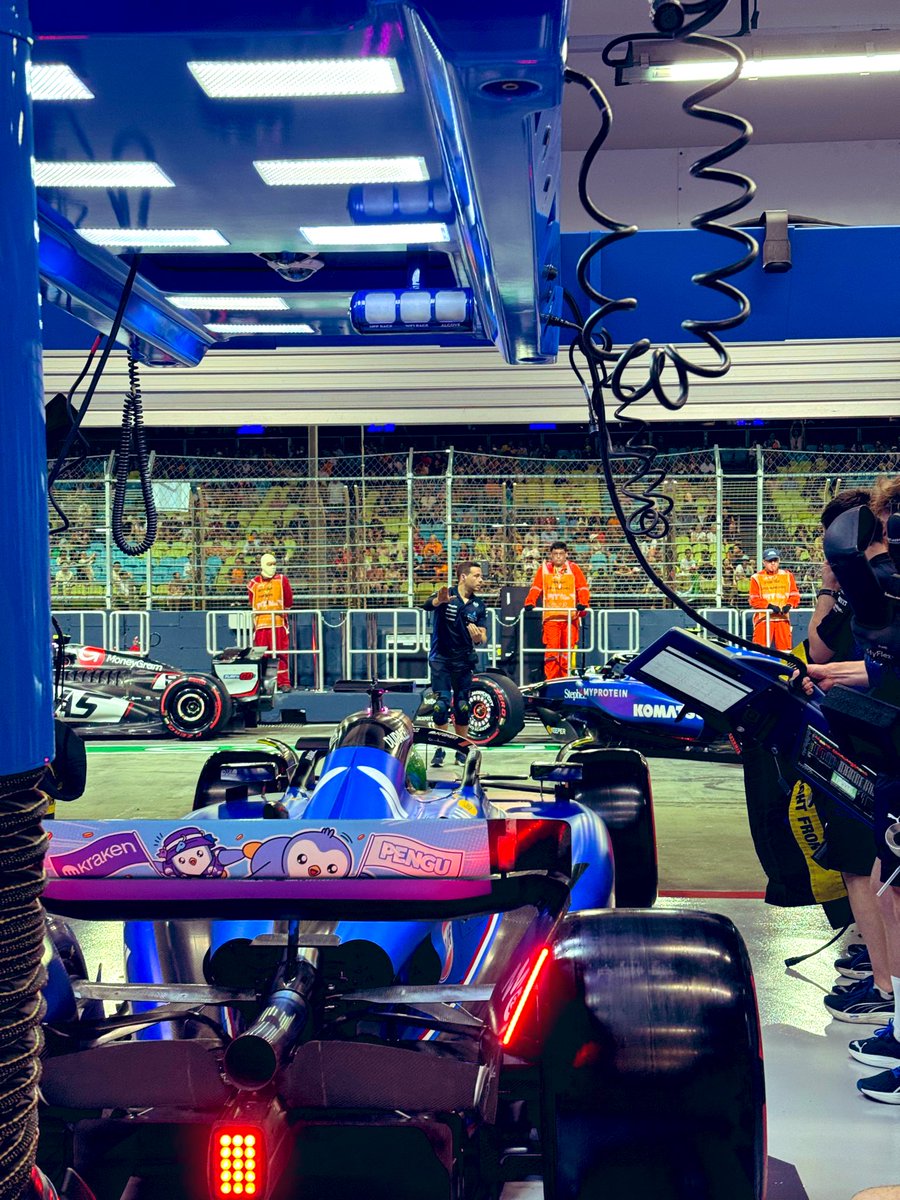 monkey2158's tweet image. $PENGU POWER 🐧🏁🔥