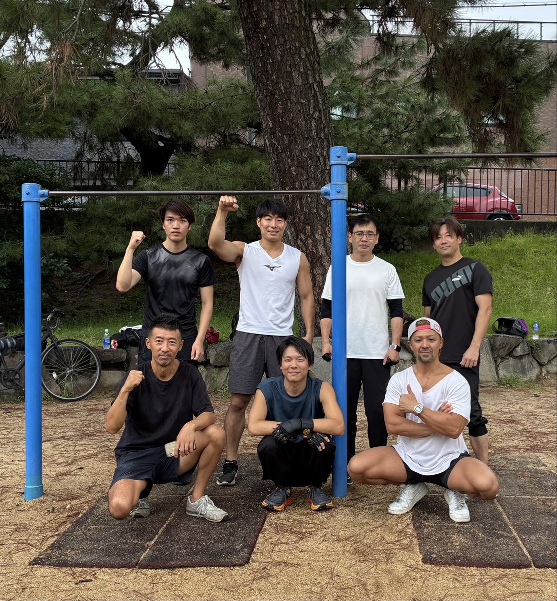 inada369workout's tweet photo. みんなで公園トレーニングするのは楽しいですね👍 https://t.co/jbuP9zaHT8