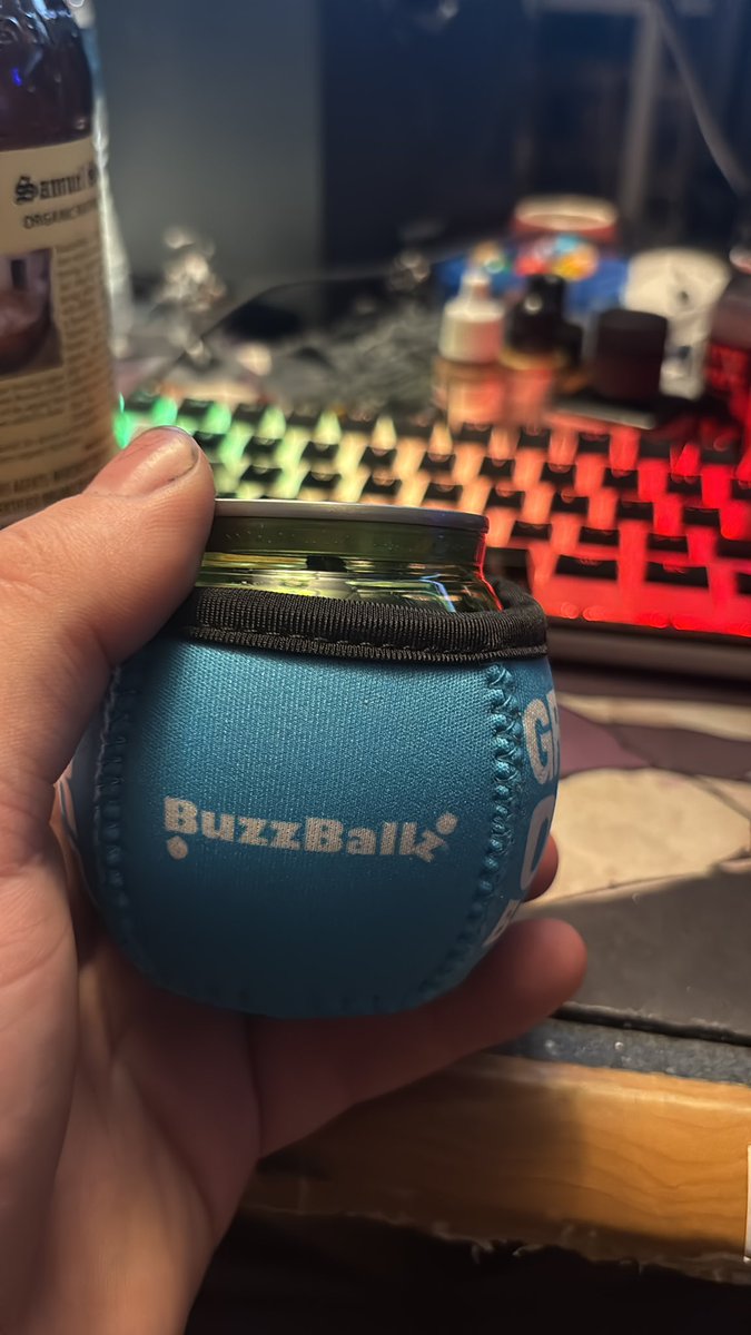 Waffl3 🔜🚽 tweet media