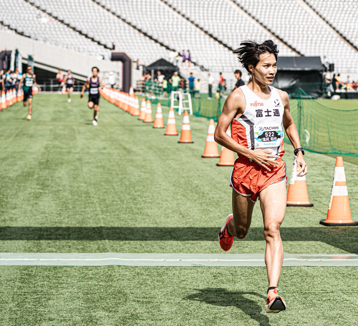 【#ロクタイフェス】
1マイル公認の部男子
④塩尻和也(富士通)4:14
東日本へ向けて意外(?)にも1マイルでの調整レース。そういえば、元々サンショー選手でした…
足元はメタスピードエッジ。